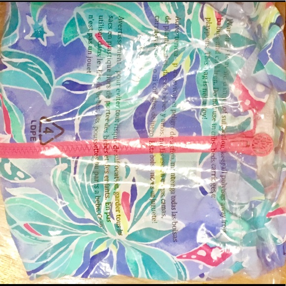 Lilly Pulitzer Swim Nwt Lilly Pulitzer Upf 5 Sunny Rash Guard Poshmark